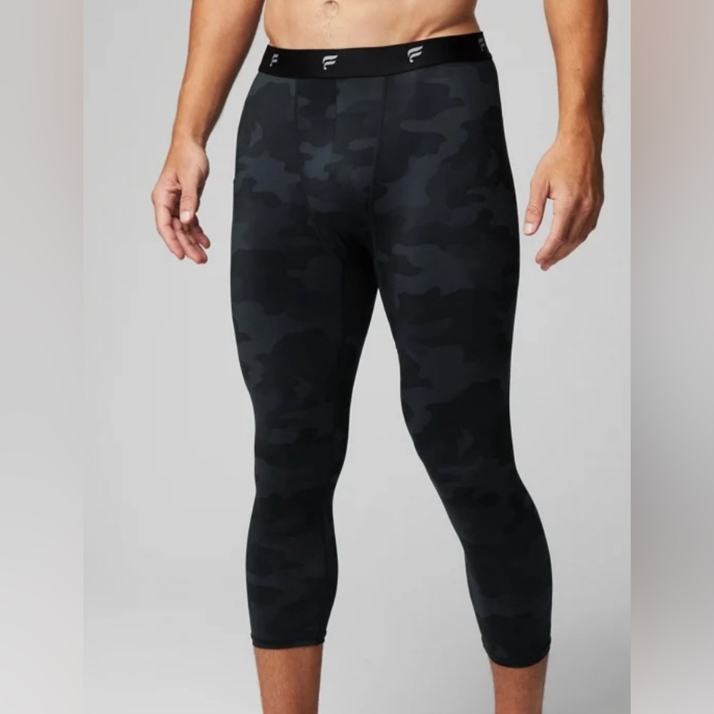 NWT Fabletics Base Layer Tight 3/4